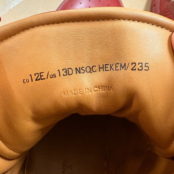 Bally HEKEM/ 235 Garnet Calf Laminated Top Sneakers with Zipper - Picture 6 of 6